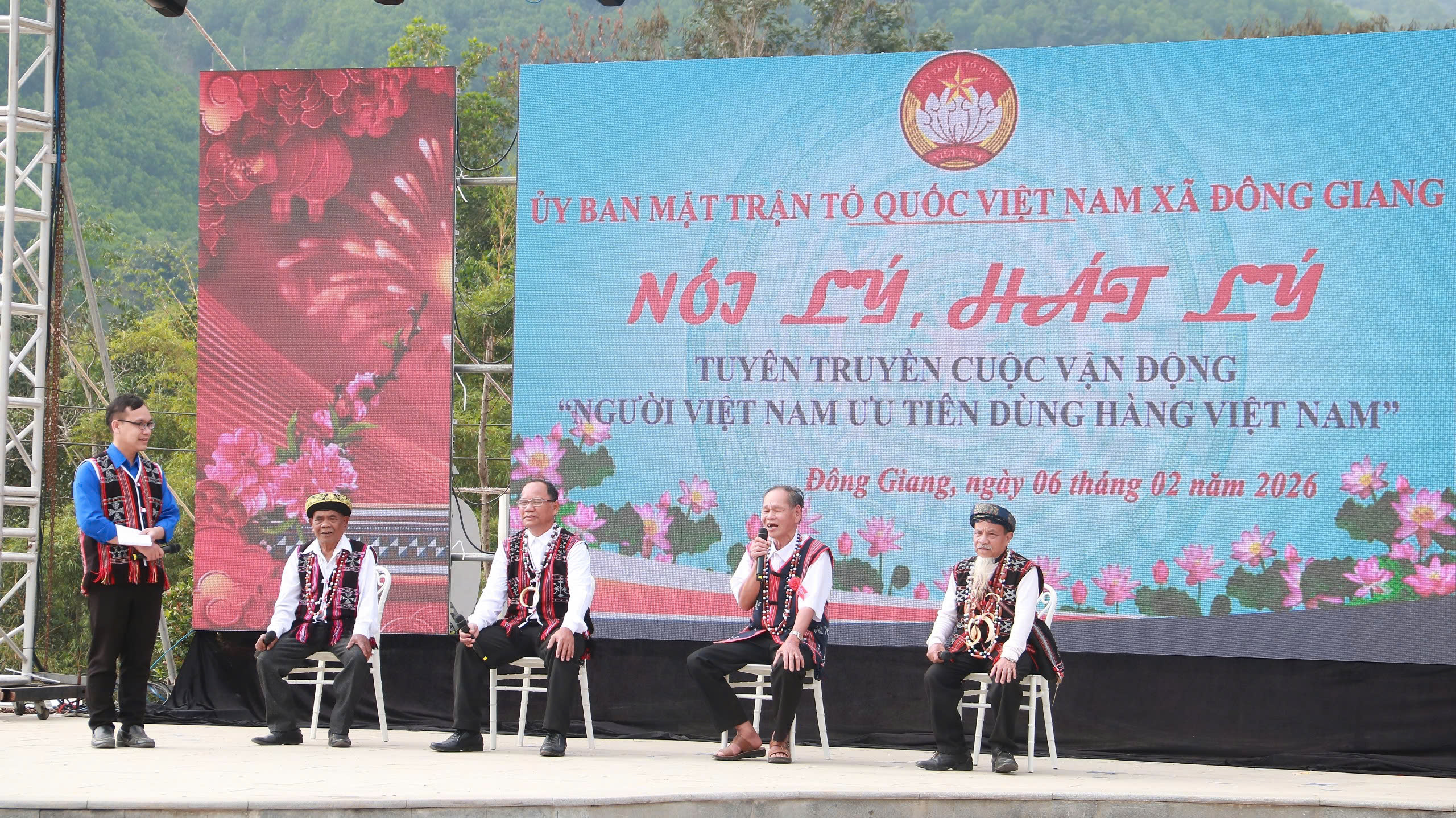 Ông ATing Toàn- Đảng ủy viên, Phó chủ tịch Ủy ban MTTQ Việt Nam xã, Bí thư đoàn xã Ông ATing Toàn- Đảng ủy viên, Phó chủ tịch Ủy ban MTTQ Việt Nam xã, Bí thư đoàn xã