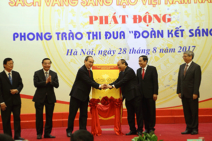 Phát động phong trào thi đua
            “Đoàn kết sáng tạo”